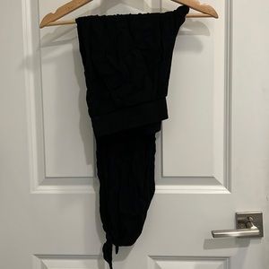 SOCIALITE Soft Black Rayon Wrap-Around-Ankle Crop Lounge Pants